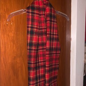 LOCHCARRON OF SCOTLAND Red/Green Tartan Warm  WINTER SCARF